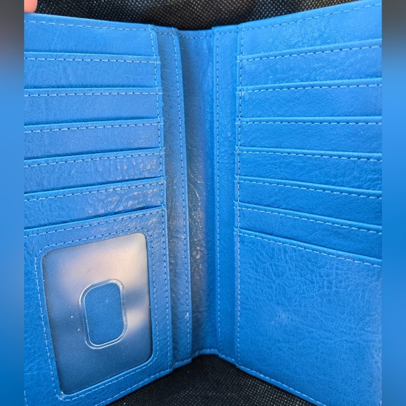 Fossil "Logan" Vibrant Blue Women's Wallet NWOT - Picture 6 of 7
